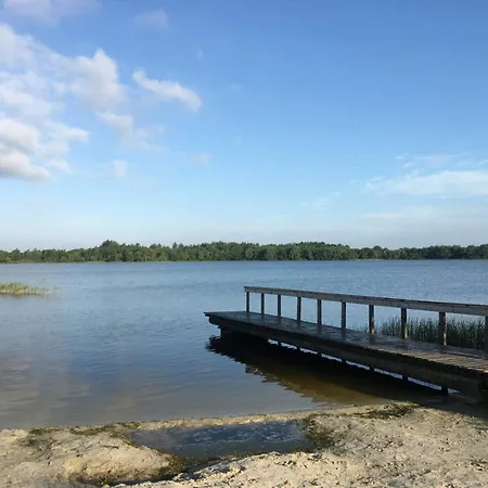 6 Person In Ansager-by Traum